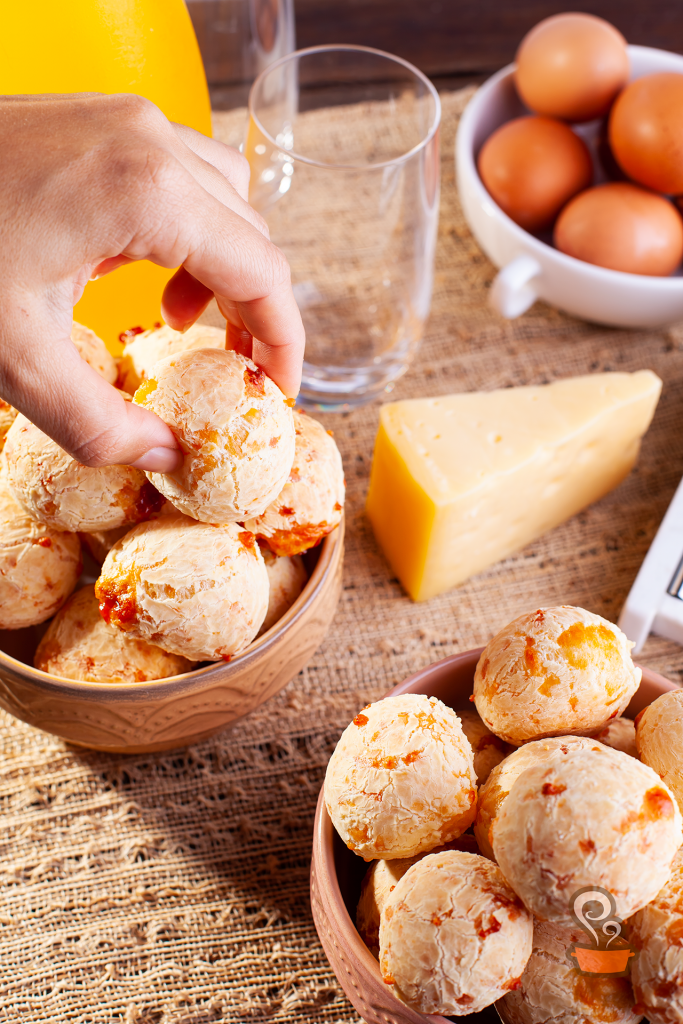 Receita de pão de queijo  - foto: naminhapanela.com