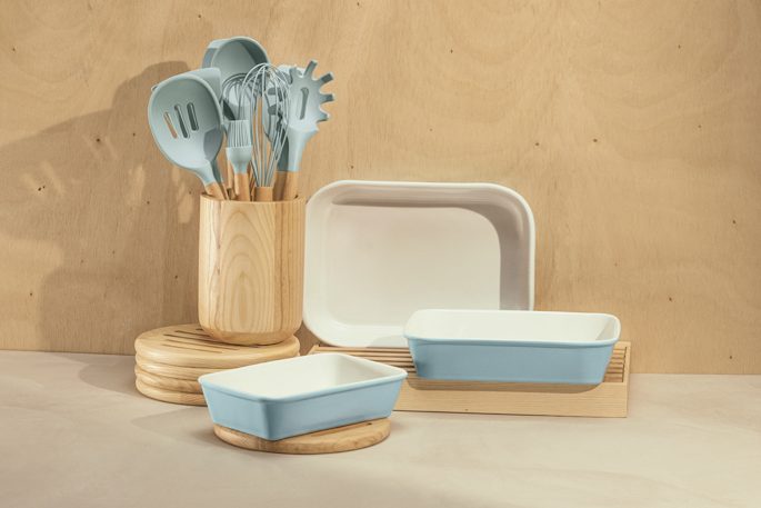 Imagem: refratárias de cozinha e utensílios. 