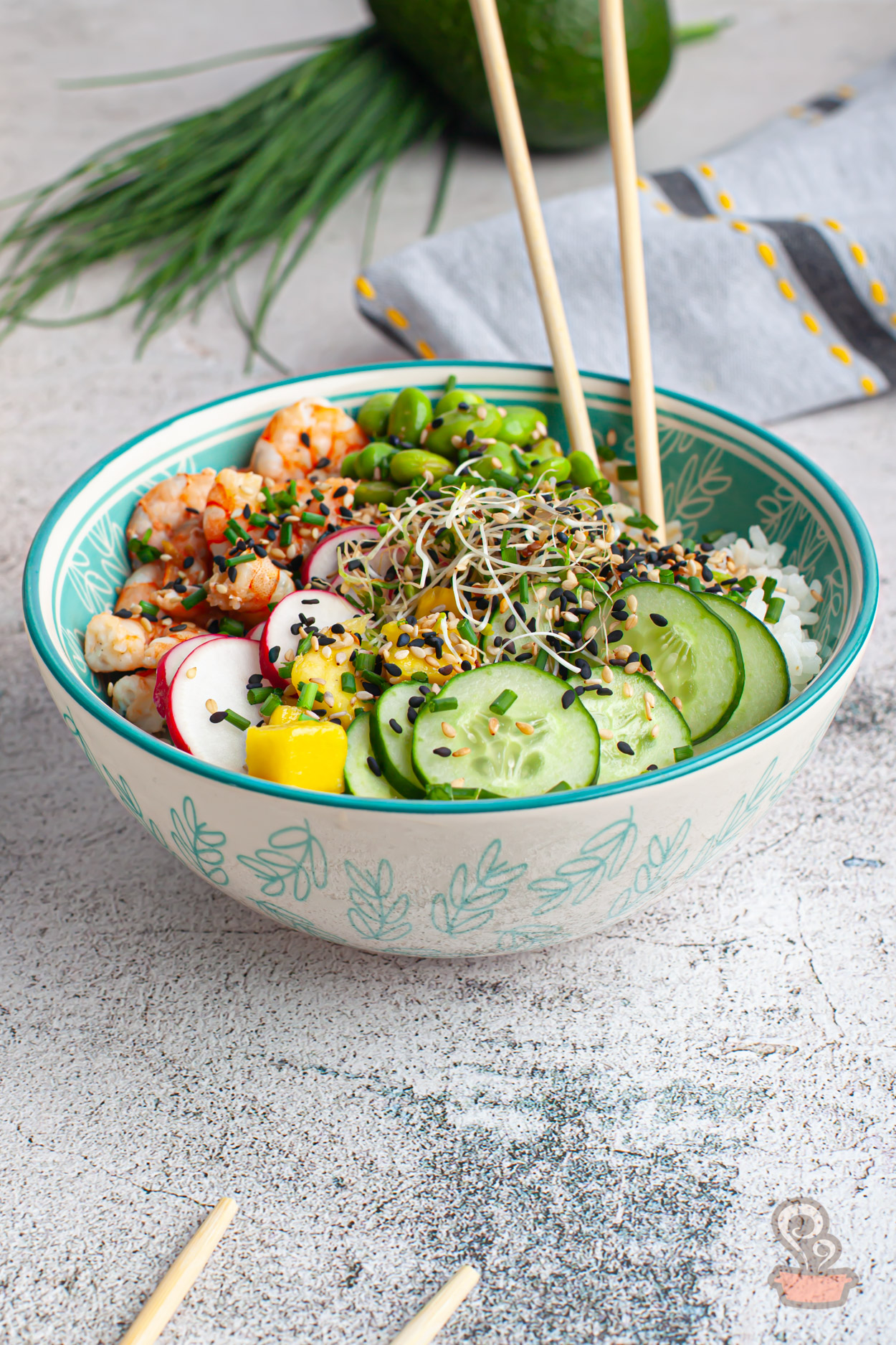 9 receitas leves e refrescantes de poke para fazer em casa